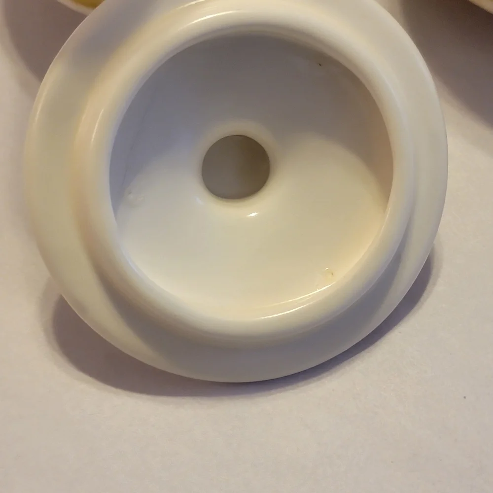 1960s Vernon Ware by Metlox Della Robbia Poppytrails Cream & Green